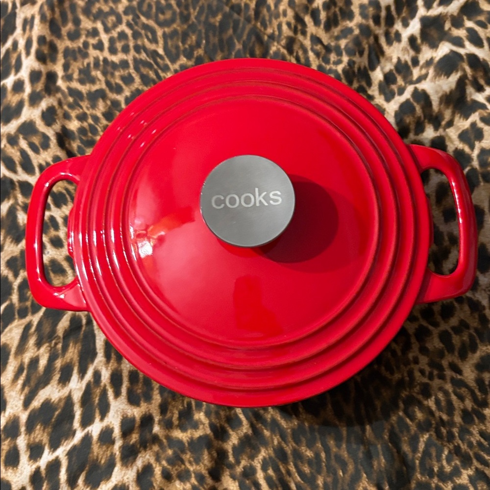Cooks Red Enamel Dutch Oven with Stainless Knob